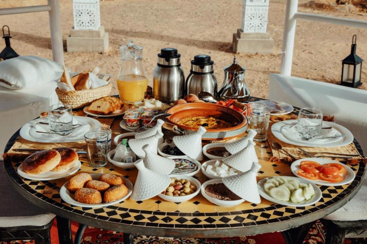 Sky View Camp Hotel Merzouga Buitenkant foto